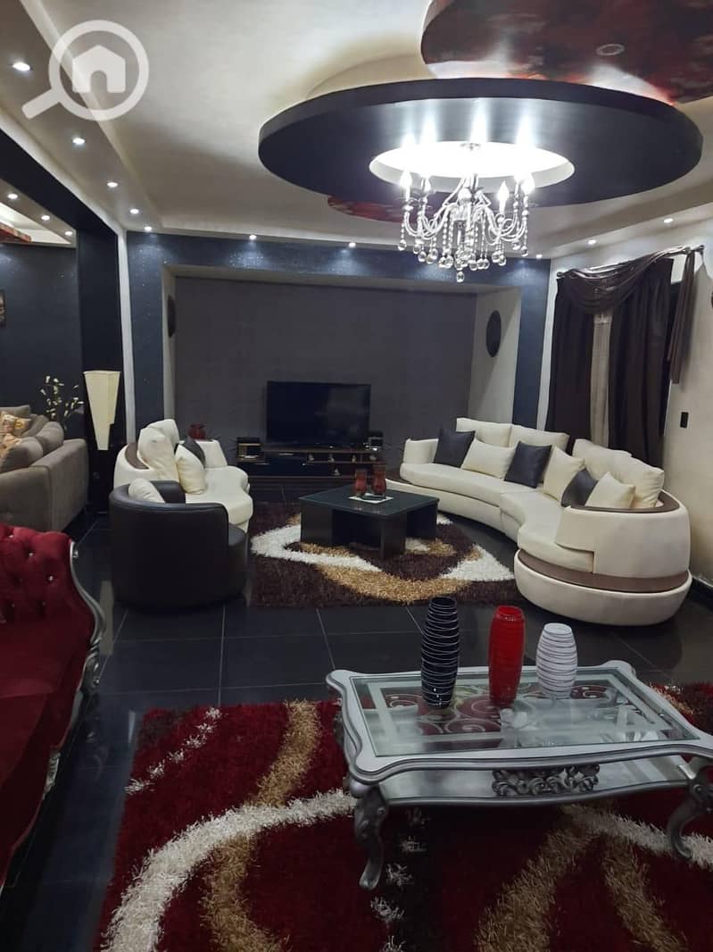 3 08b7cebc-ae6c-4eff-999b-85ccb25cb1b0. jpeg