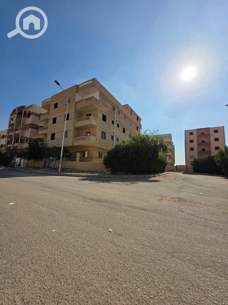 2 b9c0904b-bb86-4ede-a04f-5c5943e19732. jpeg