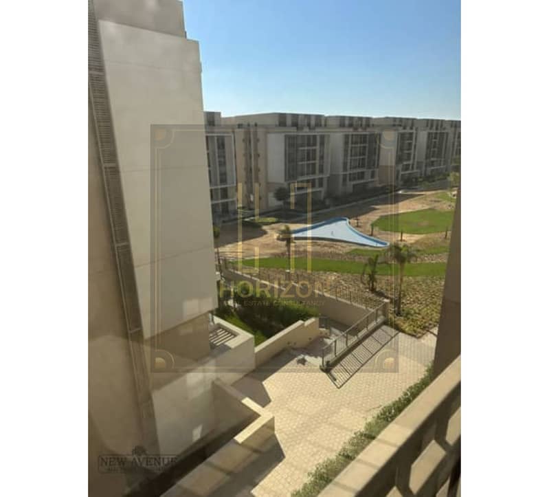 6 32105522-400x300. jpg