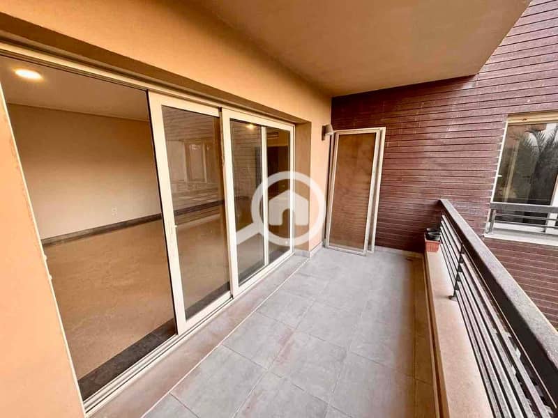 6 bcb46e2b-0eea-4f72-a7f4-3d2a0b113dcd. jpg