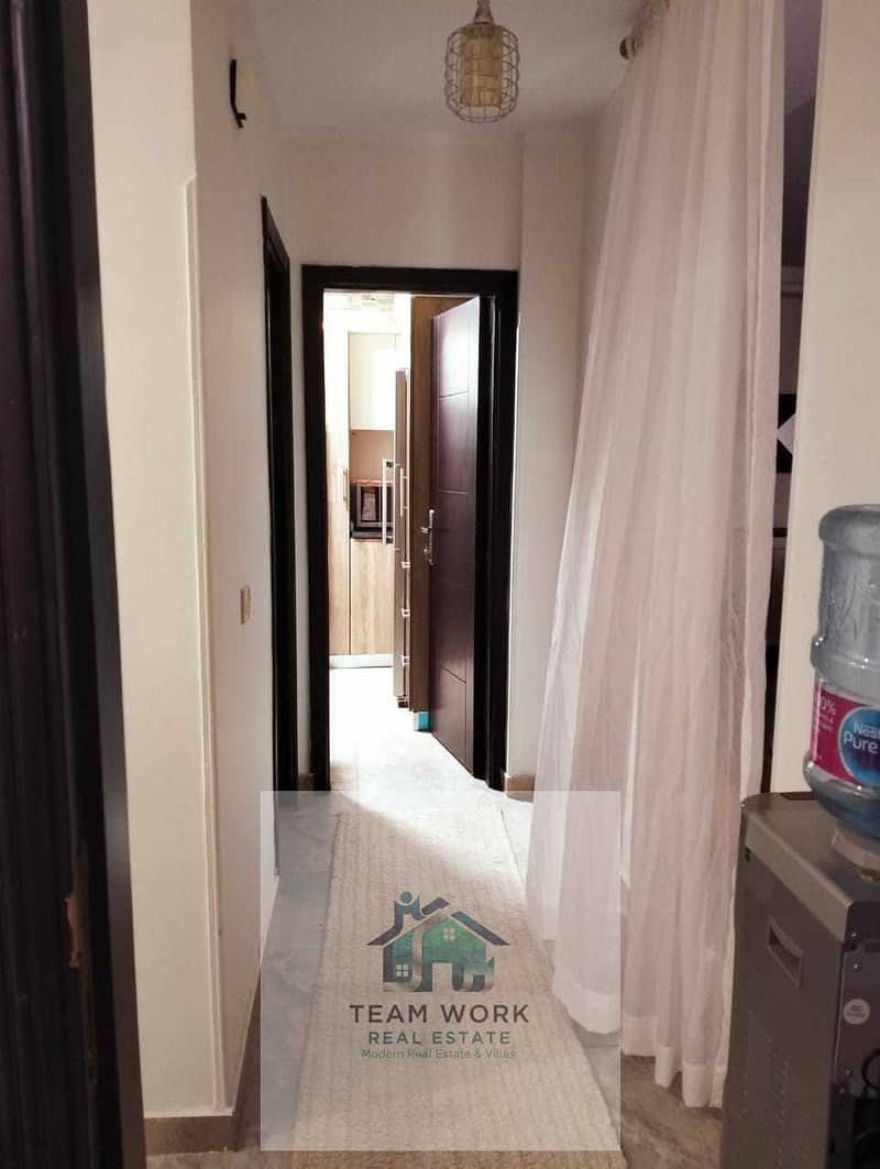 4 1cb4b1ba-0b54-42b3-9cd4-4c6735386396. jpg