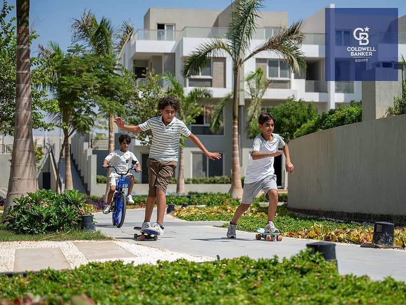 10 ee065654-7aec-4bc6-a6ac-260cec5a5c40. jpg