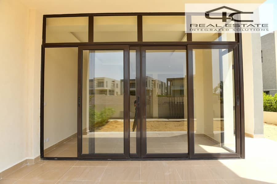 7 WhatsApp Image 2025-12-23 at 3.29. 37 PM (2). jpeg