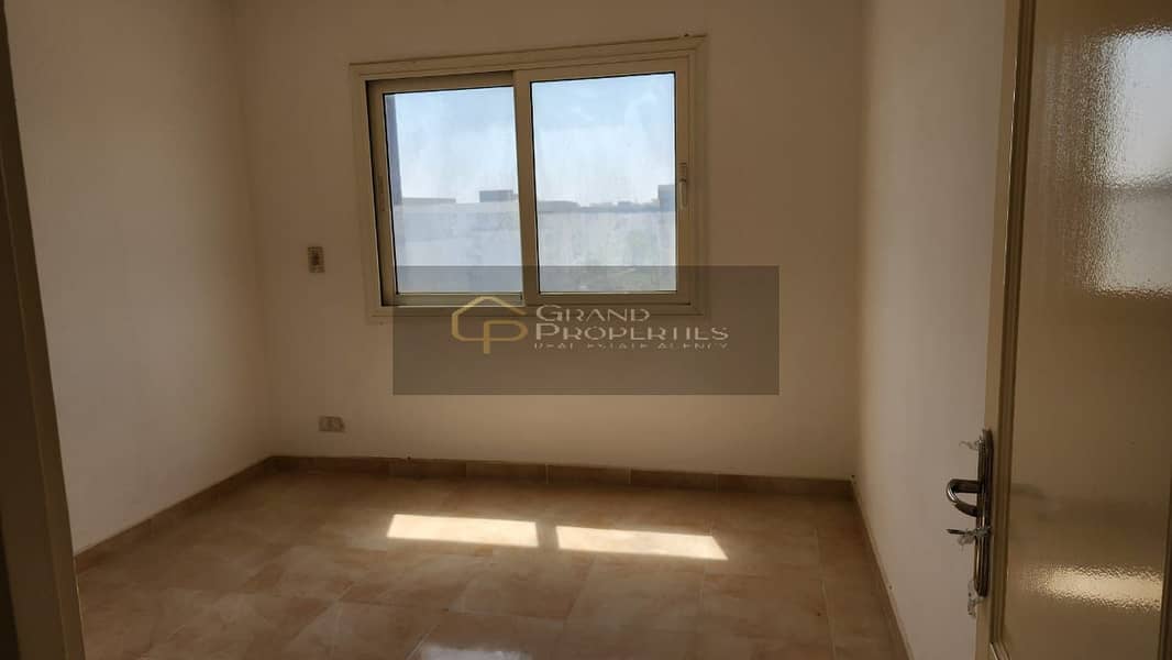 4 1fd52853-e253-4d1c-bc7f-69fc93cf6c5d. jpg