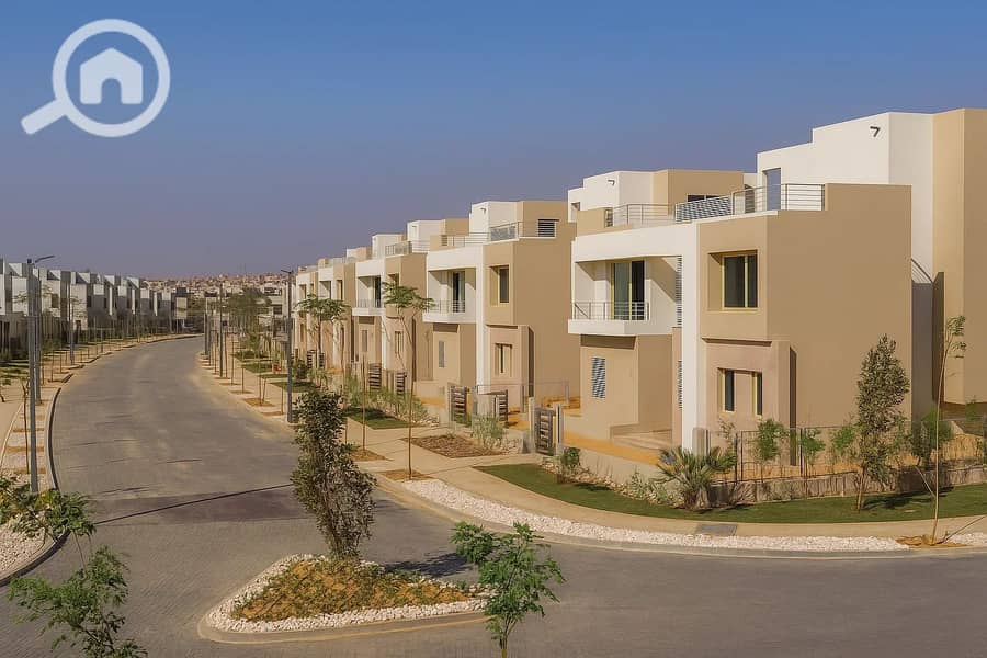 4 assets_task_01k2ccb8taenvspr4pm6x1rj8t_1754909872_img_0. jpg