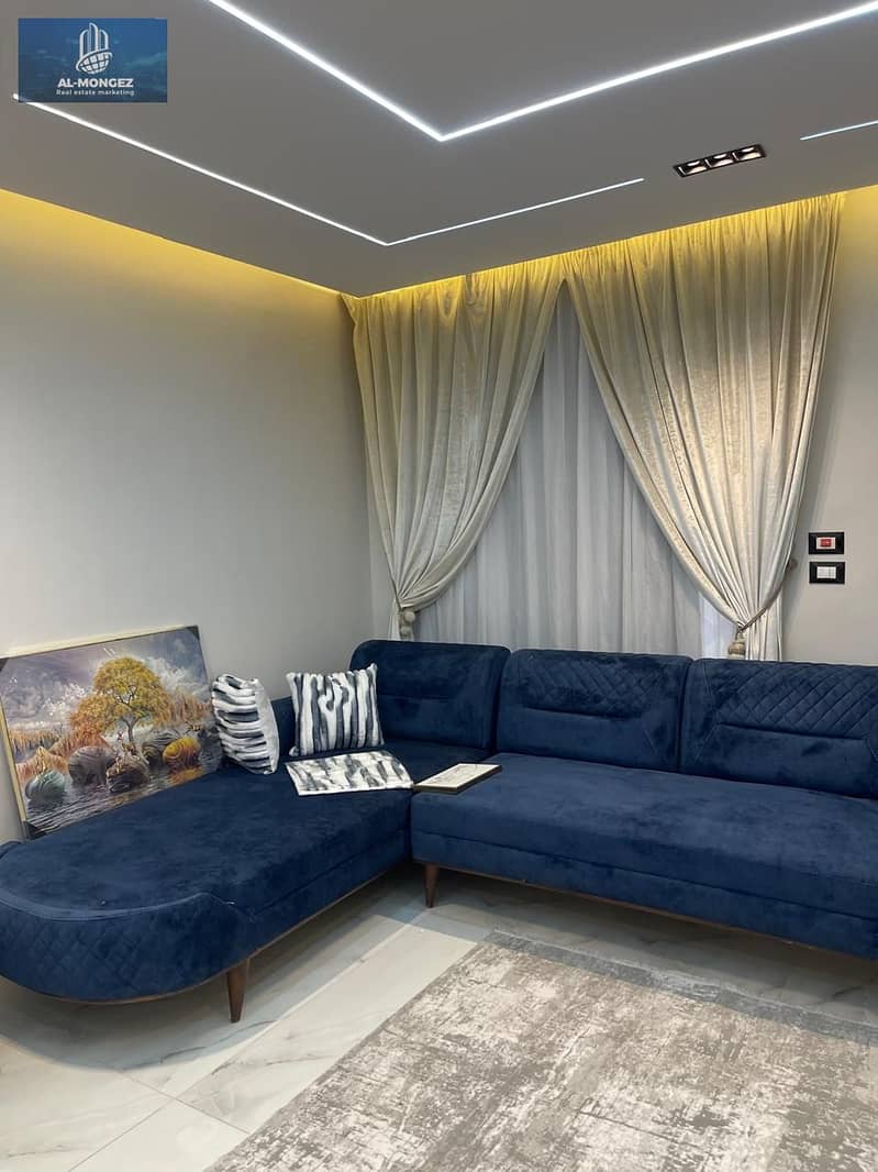 4 7bff99dc-27e5-49c3-8f70-3b9f73492c26. jpg