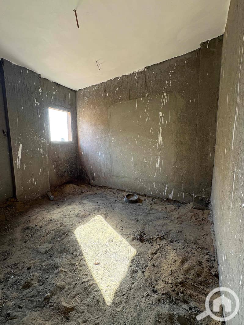 3 1d5faef9-2e38-4cc0-b605-d2763a797df8. jpg