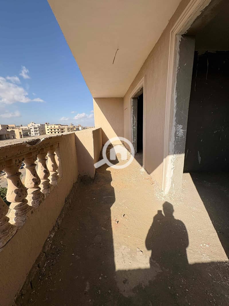 4 dcb02169-0fff-45ba-b5f0-d335e8133ccc. jpg