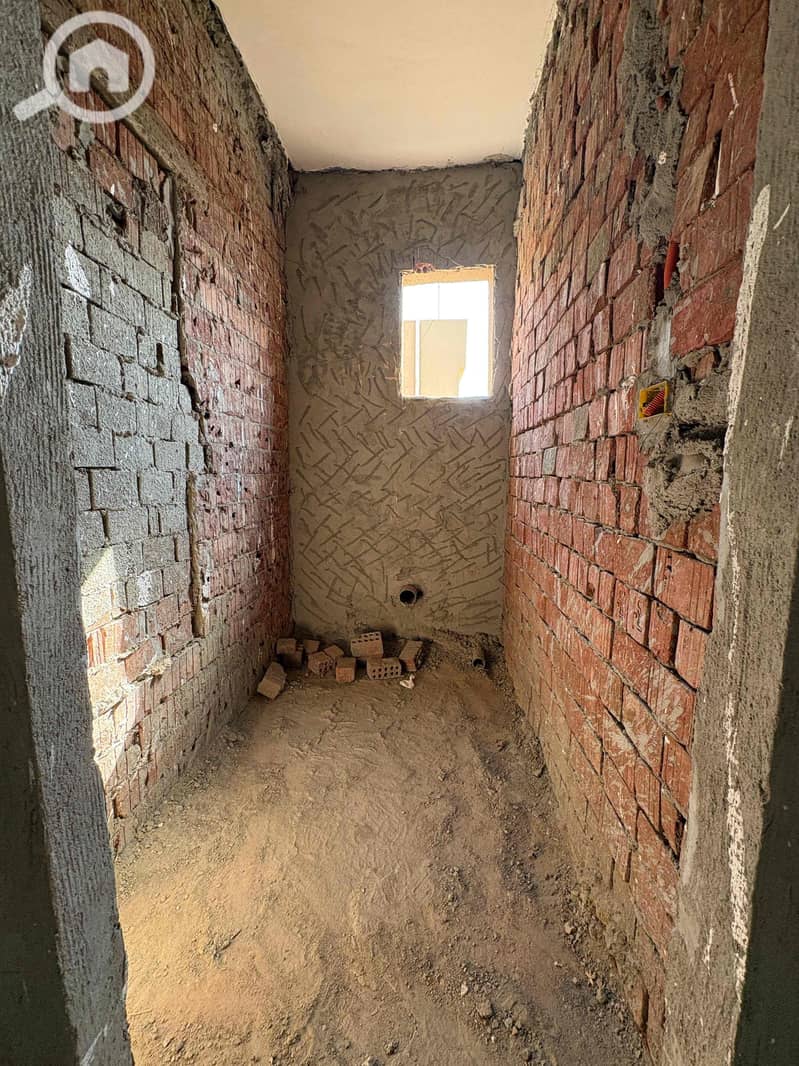 6 5d6f0fc0-ff95-4e3f-9e0d-cd38ff4f8abf. jpg