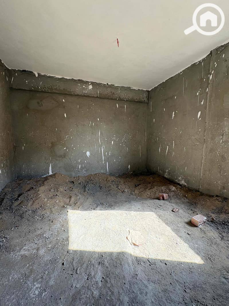 10 a9d54b7d-1475-4c0b-8b94-15236fe96574. jpg