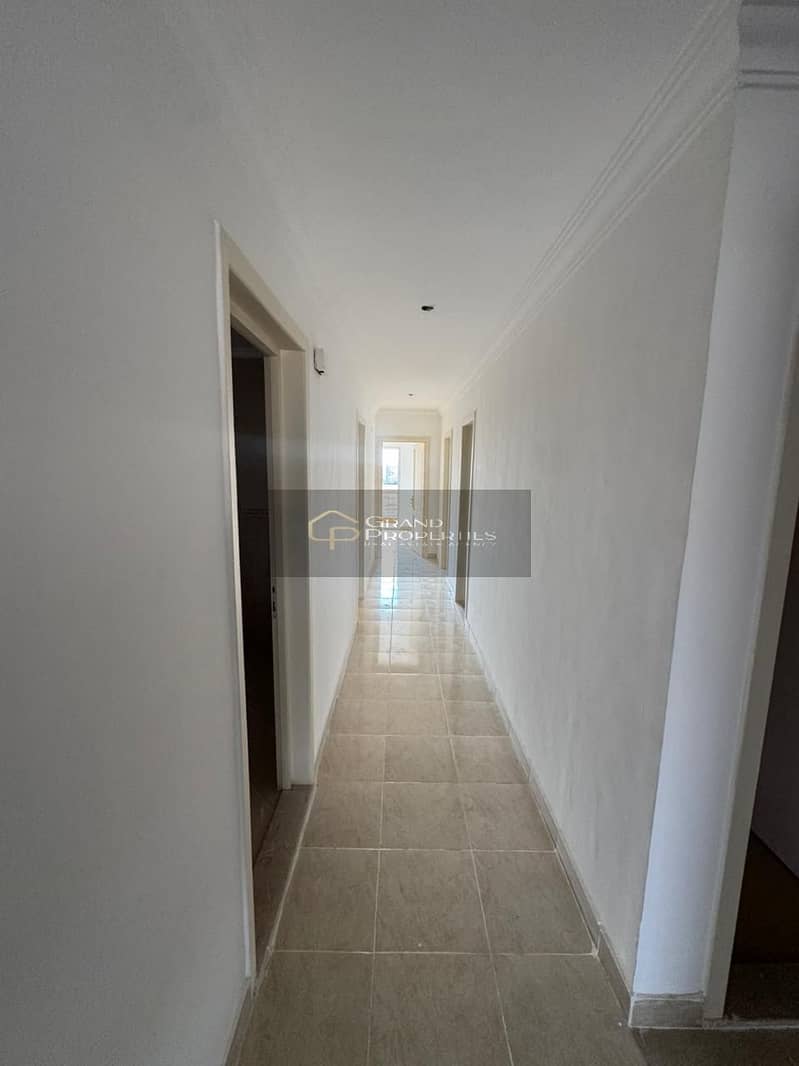 5 a2a0a627-dc6e-4f9b-833f-feb72f0012ae. jpg