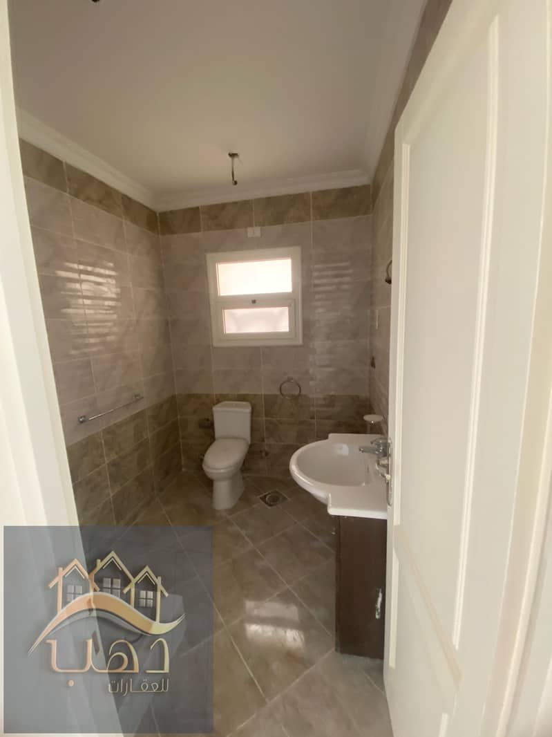 20 c79a0c14-46c3-429b-81d8-669e370f5dde. jpg