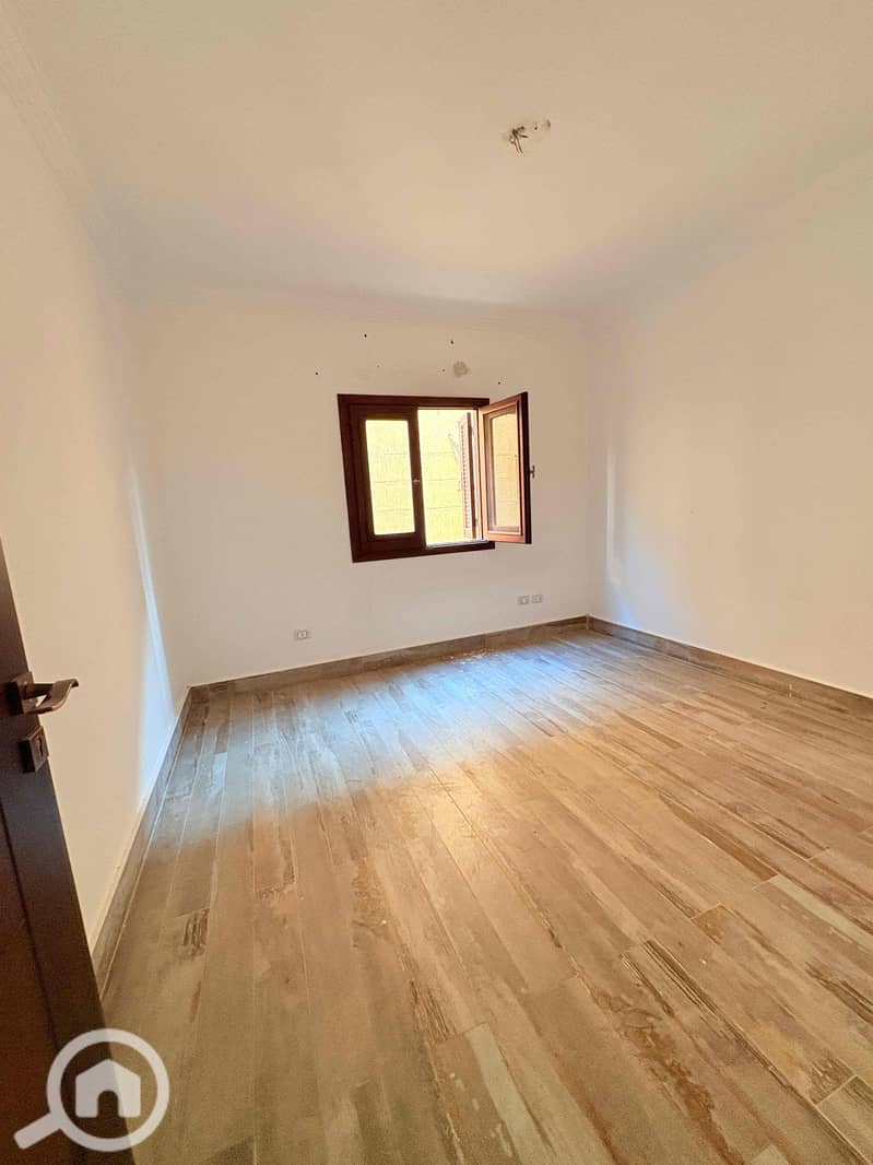 6 8986e28a-653a-47d2-b38f-54d5db9febd6. jpg