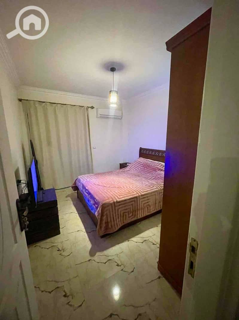 5 ae971b7b-950c-45b3-b64d-e672f6e32693. jpg