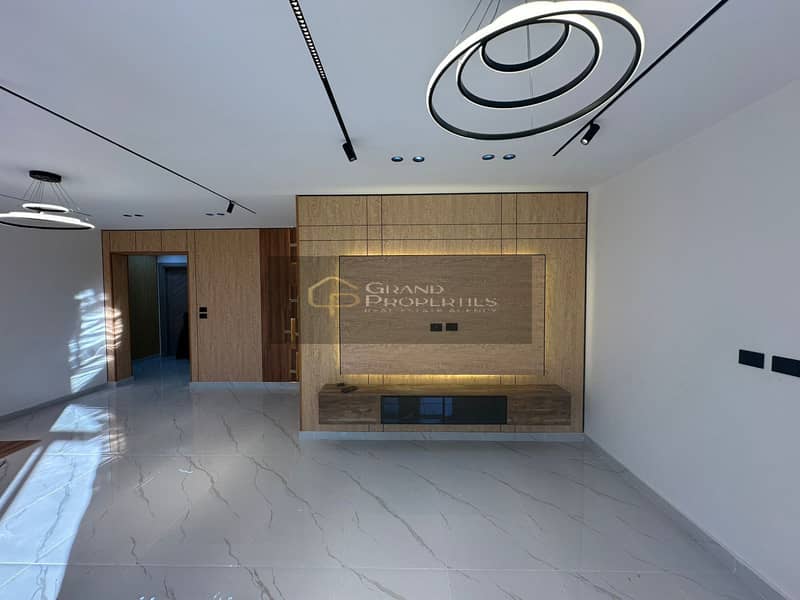 7 8f23a723-abe5-446a-a3da-c5e7c86d5fbb. jpg