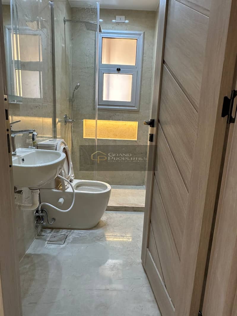 8 72c460c1-073a-46a7-9a10-30f9fd3ca904. jpg