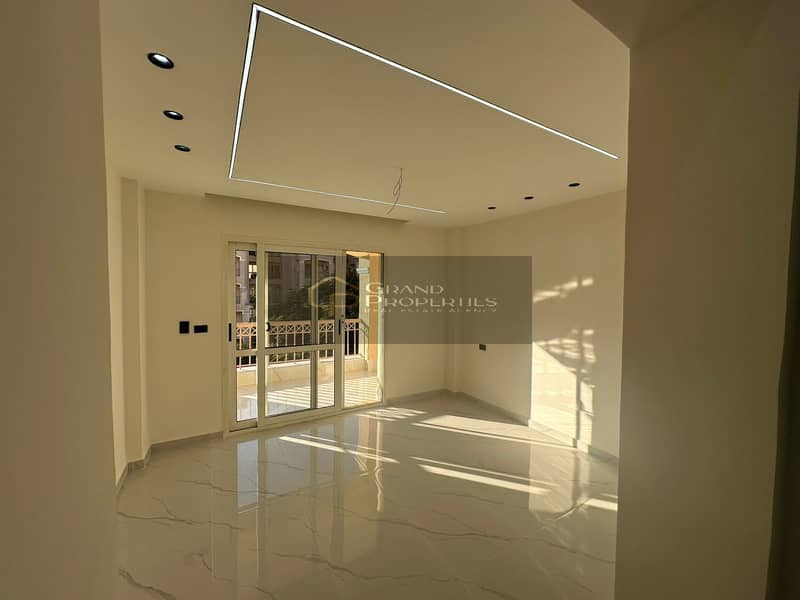 14 e941af42-6f08-4dbf-a984-b0307c8f5757. jpg