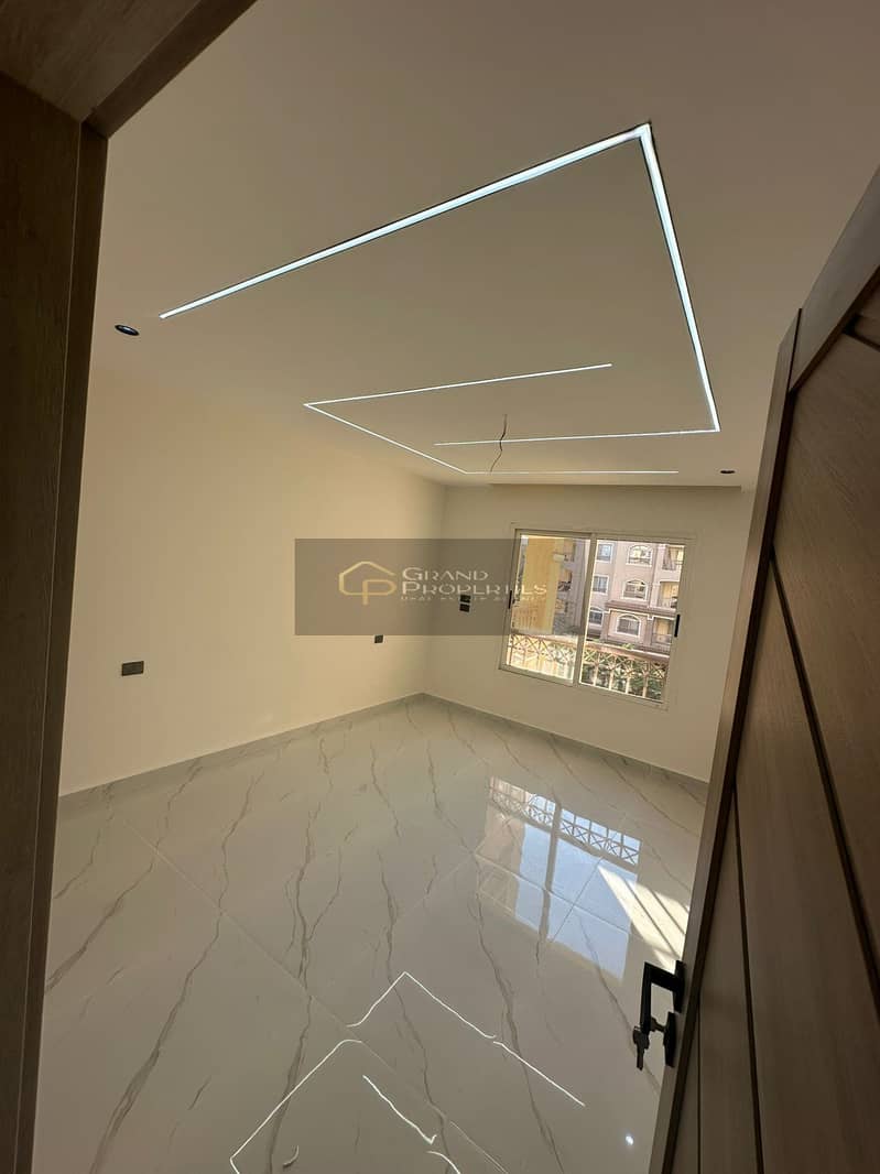 15 ff86a1dd-42d8-4d04-b169-bfc8aba8b519. jpg