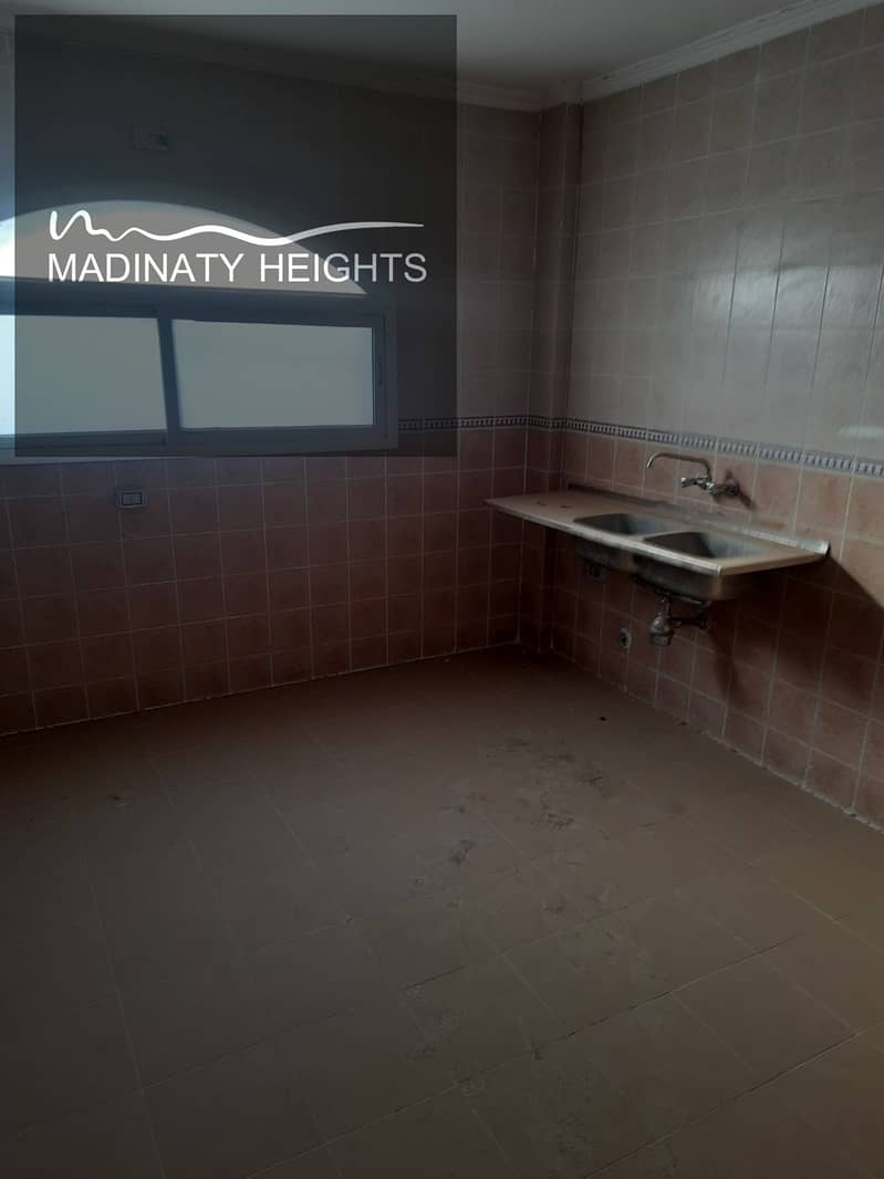 6 WhatsApp Image 2025-12-23 at 1.45. 23 PM4. jpeg