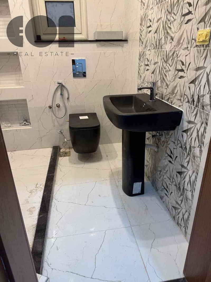 5 e2acdc98-0171-474c-8985-b9203f89bbe4. jpg