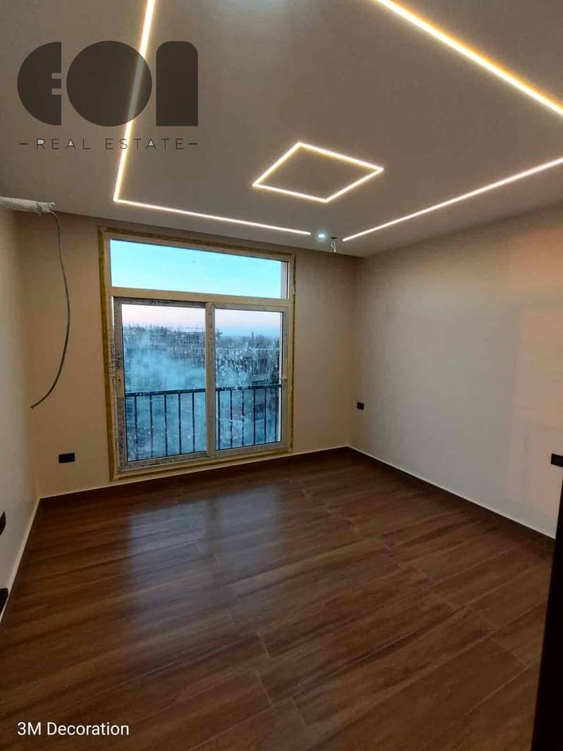 7 2d0d9660-9a35-49d3-9c0a-ae7899e949a5. jpg