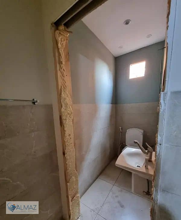 7 WhatsApp Image 2025-12-23 at 4.43. 33 PM. jpeg