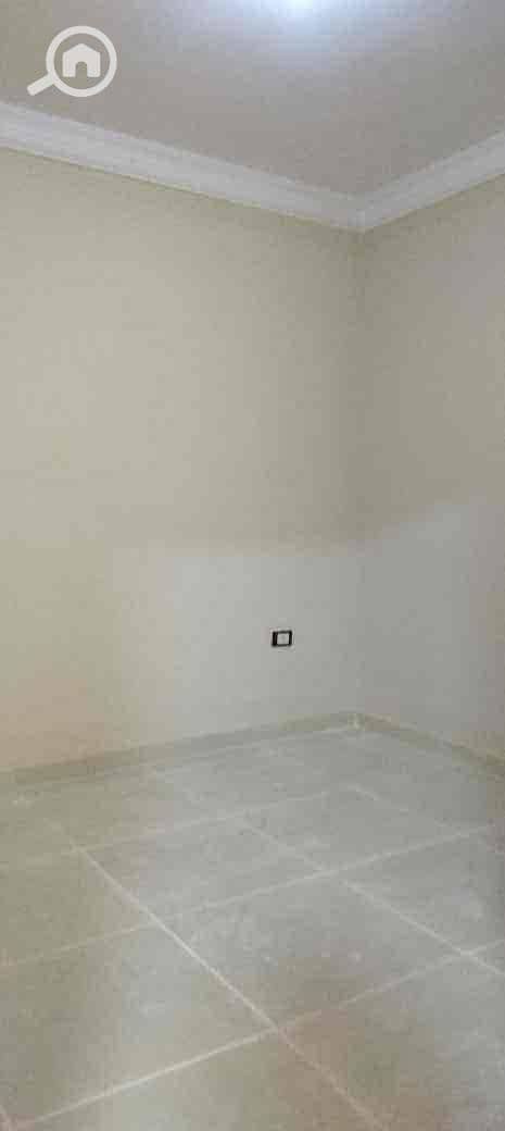 4 0ea73dd9-ab87-4b16-90d3-97ec17f1d992. jpg