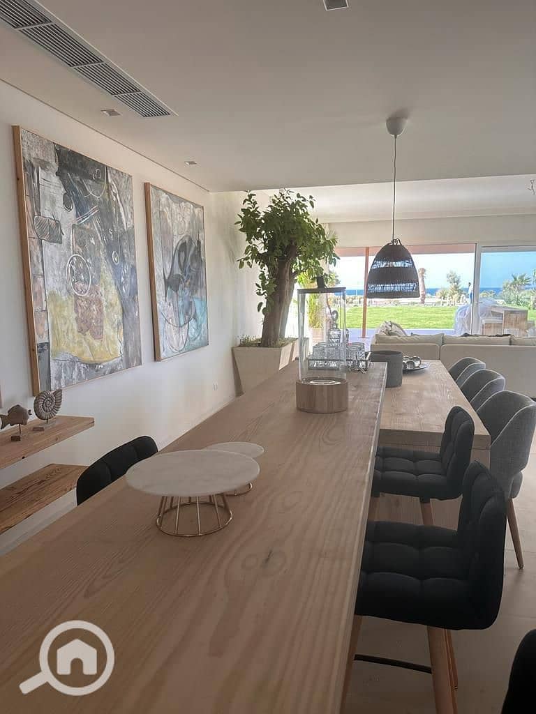 6 photo_2025-04-30_19-45-36. jpg