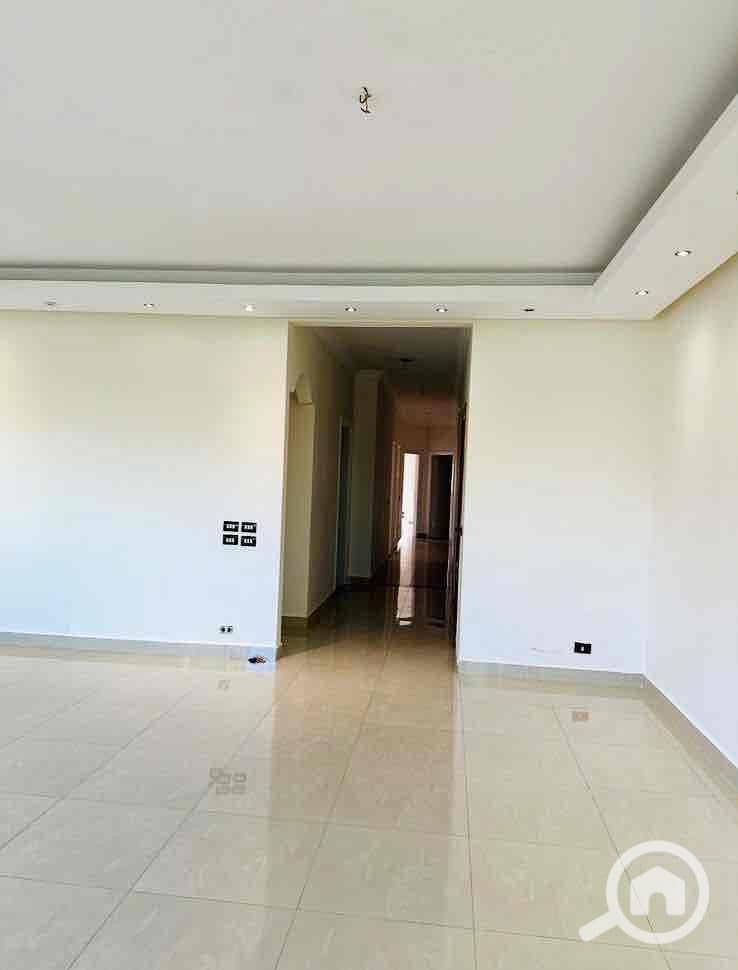 4 b2aabc95-a062-46ad-8583-619f0dcd19b7. jpg