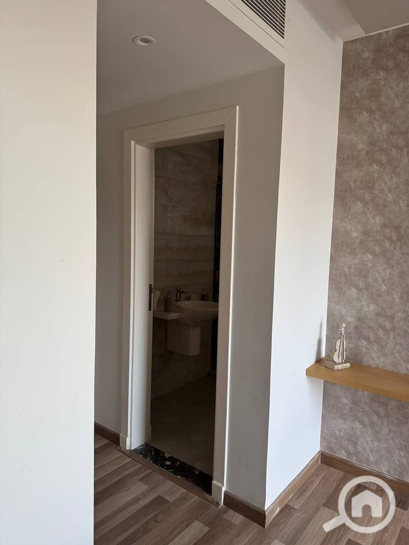 9 photo_2025-02-19_05-47-08. jpg