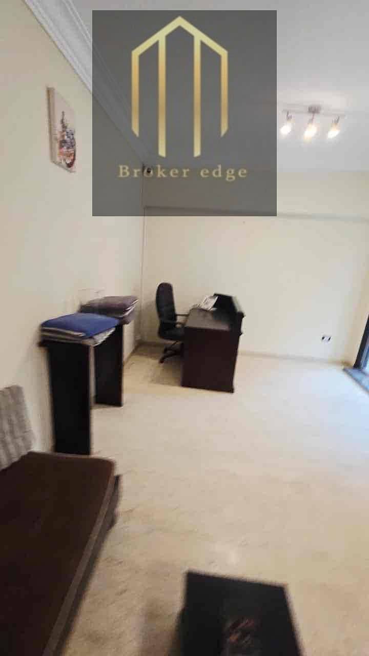 3 9f886dbc-9522-47f0-91f0-cd943d2a61b5. jpg