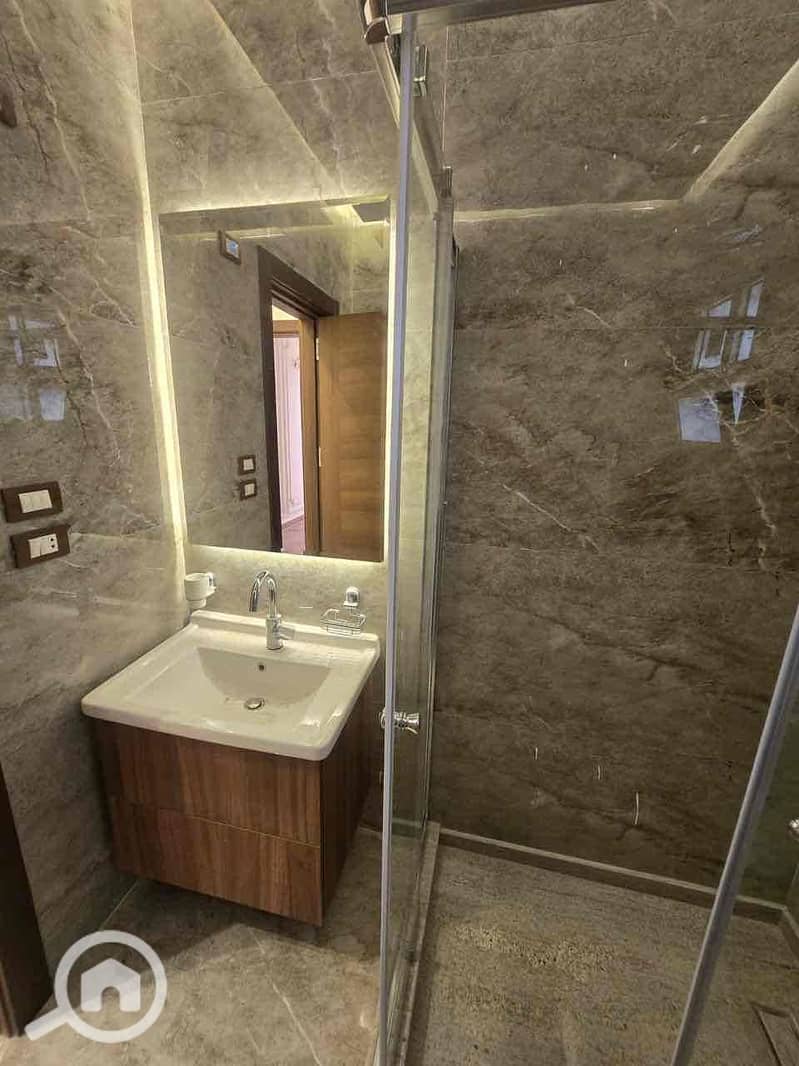 15 7e3be16e-750b-4813-bc2e-dff311362208. jpg