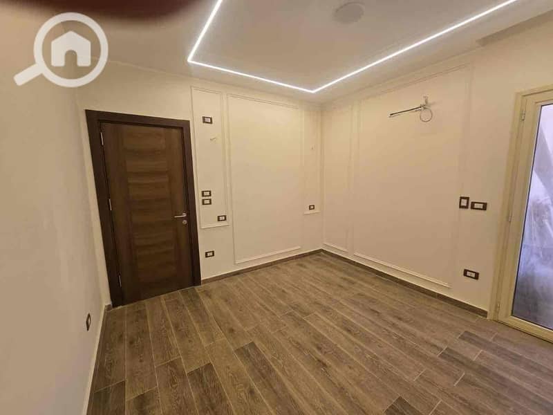 24 623713c4-6ef4-4ce6-8796-b02e937e47a3. jpg