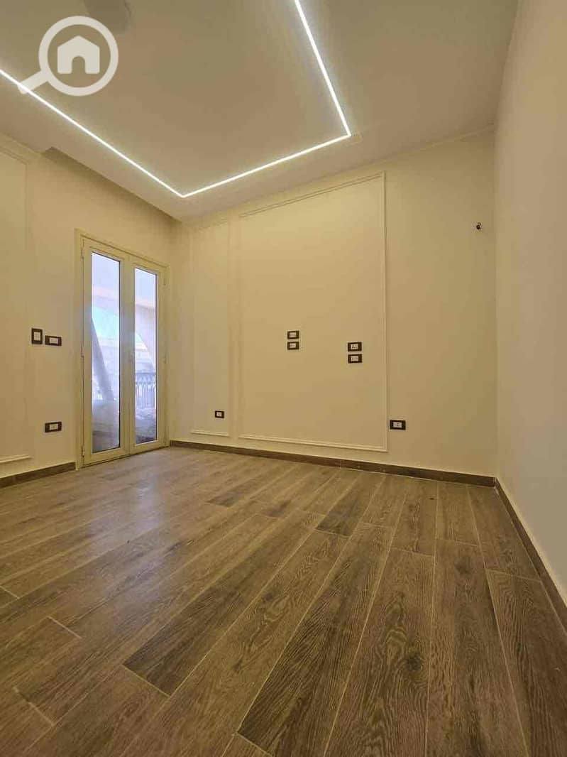 29 0d1c569f-bea8-4194-be25-234f3e14f5dc. jpg