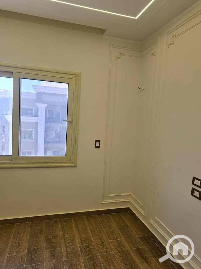 31 8d11ae10-39c3-49cf-995e-ee7421ce2e6d. jpg