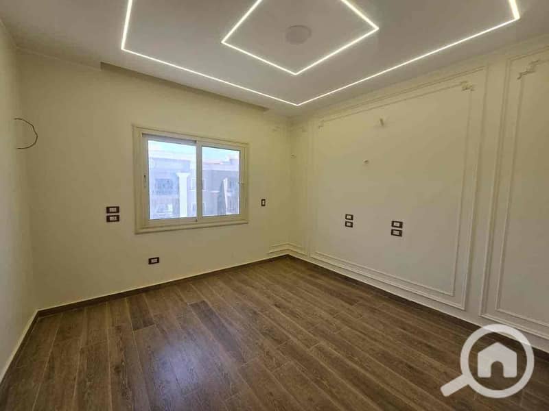 36 6cd28e48-027a-4217-989d-ddf15a5d5fb8. jpg