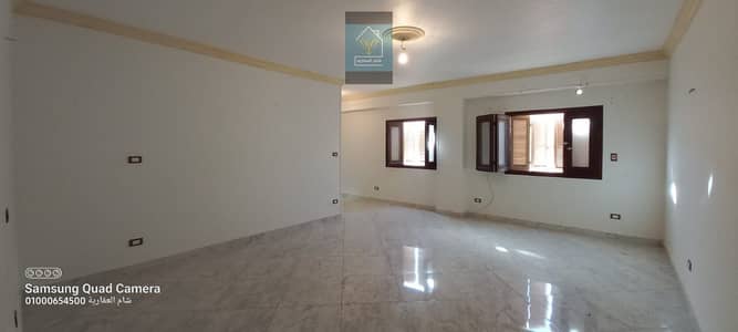 دوبلكس 3 غرف نوم للايجار في الشيخ زايد، الجيزة - IMG-20251207-WA0007. jpg