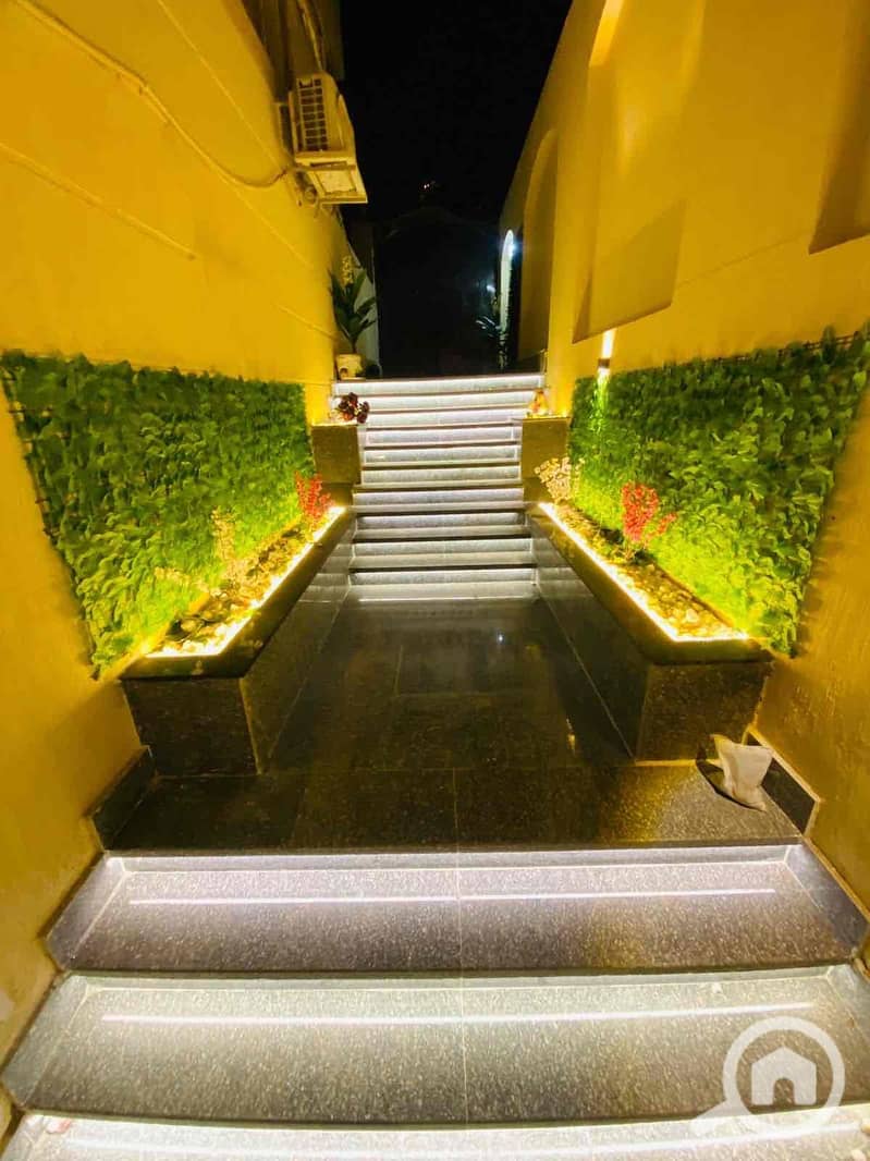 7 c285999a-59cd-4ea6-8925-2d4d058b80f9. jpg