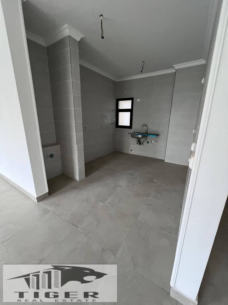 6 605215518_1579061989837777_2882737138538931606_n. jpg