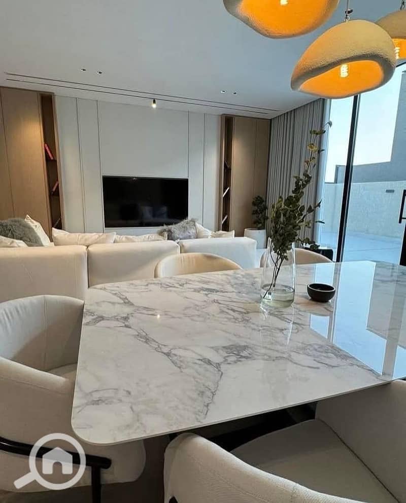 3 473894644_122135108468548482_36021268019768301_n. jpg