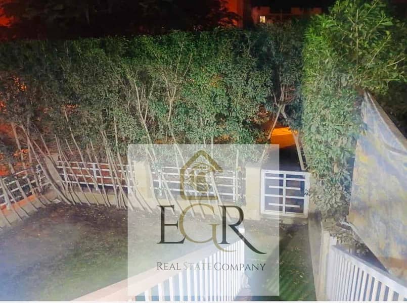 8 e77b5c4e-785e-45b1-9dc4-754f57751397. jpg