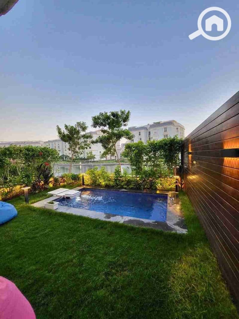 1000263061. jpg 1000263061. jpg