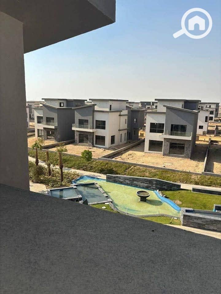 2 97887548-931e-48e5-abaf-c5af4c5d7050. jpg