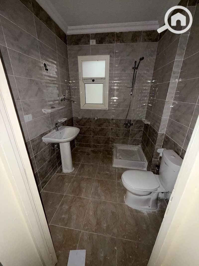 10 1b944496-d0cf-4eff-87a7-fdd3de4b5aab. jpg