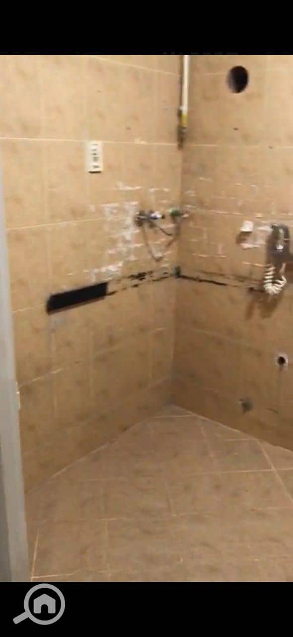 12 909fc8b6-55d4-4612-b3d6-a759360981b8. jpg