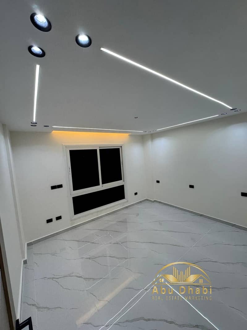 12 99916fe1-c4da-4604-b44f-c2fc23d12d64. jpg