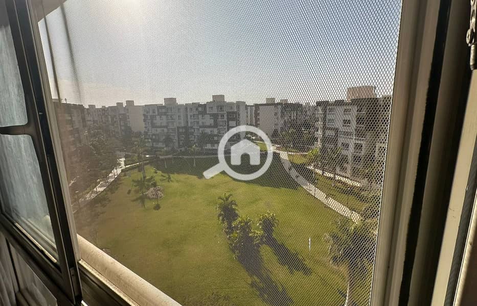 2 f270e30e-5b75-46c9-9460-17ab5bb349b6. jpg