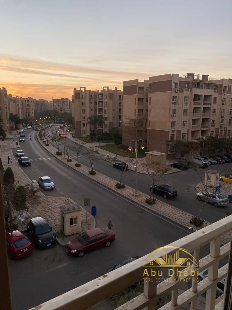 3 1bdc48bb-1073-40c0-8fde-50a9fa5e9292. jpg