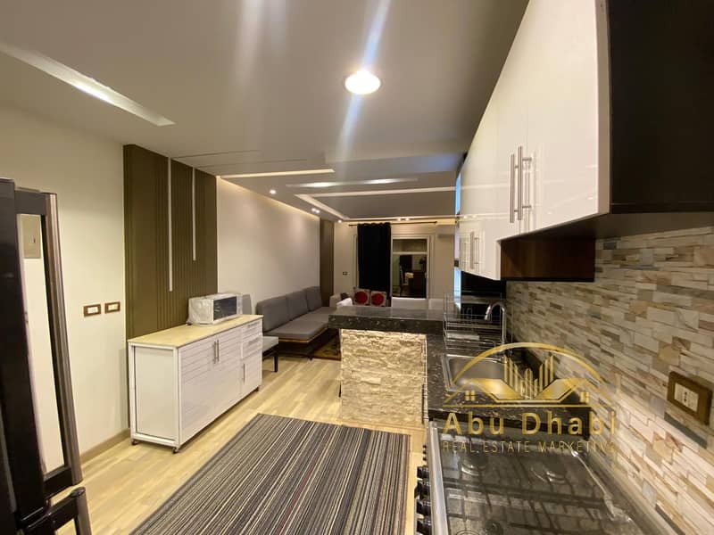 9 abe0ac7e-c207-48a1-8b18-ba7e9d697595. jpg