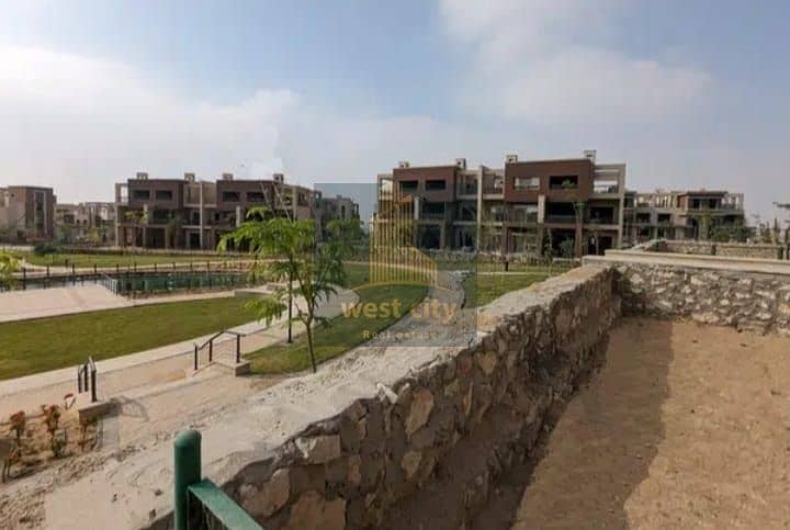 5 5627ddc1-7444-4a5a-aa77-90b85feca36d. jpg